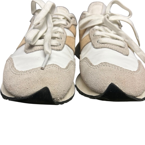 New Balance Women's Classic 237 Sneakers - Picture 6 of 10